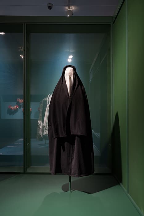Installation view of the exhibition Veiled Meanings: Fashioning Jewish Dress, from the Collection of The Israel Museum, Jerusalem. November 3, 2017 - March 18, 2018. Photo by: Jason Mandella